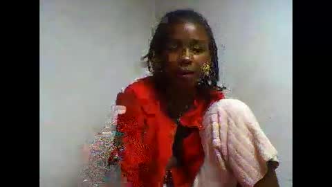 Snapshot of oooorazanasoa chatting on 28, 5, 2026 oooorazanasoa online show from 28, 5, 2026