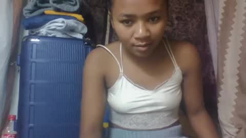 oooozafiette online show from 24, 7, 2026