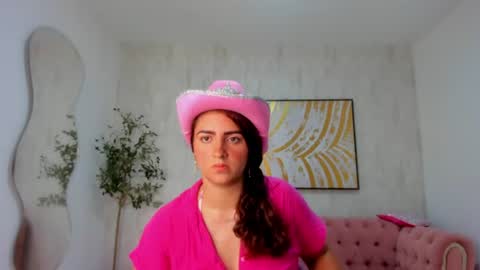 Ofelia Mara online show from 24, 6, 2026