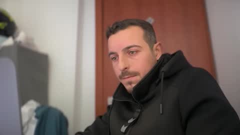 or online show from 16, 12, 2025