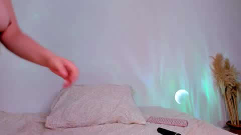 Claire online show from 16, 2, 2025