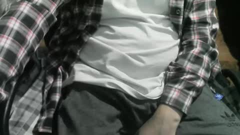 Snapshot of ore_cam chatting on 12, 3, 2025 Ore online show from 12, 3, 2025