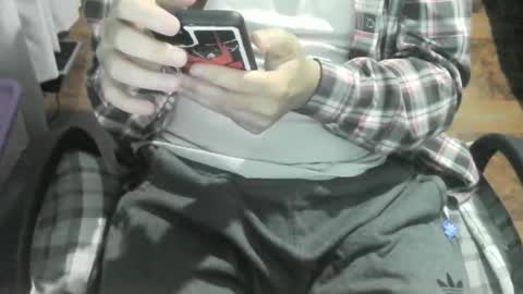 Snapshot of ore_cam chatting on 12, 3, 2025 Ore online show from 12, 3, 2025