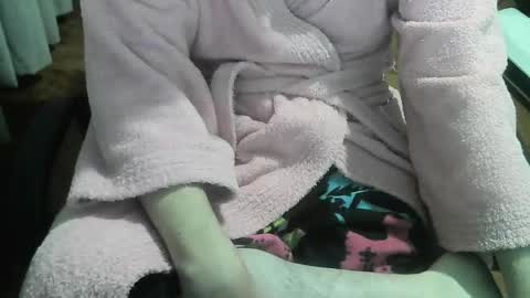 Snapshot of ore_cam chatting on 28, 9, 2025 Ore online show from 28, 9, 2025