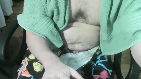 Snapshot of ore_cam chatting on 9, 10, 2025 Ore online show from 9, 10, 2025