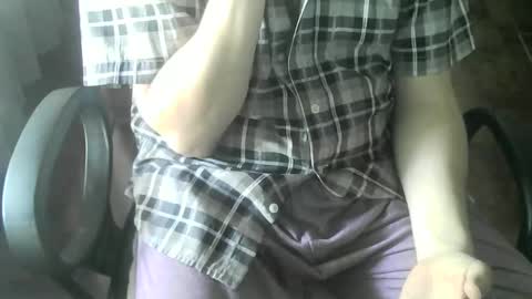 Snapshot of ore_cam chatting on 15, 10, 2025 Ore online show from 15, 10, 2025