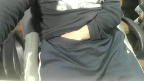 Snapshot of ore_cam chatting on 28, 10, 2025 Ore online show from 28, 10, 2025