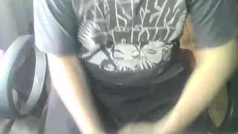 Snapshot of ore_cam chatting on 14, 12, 2025 Ore online show from 14, 12, 2025