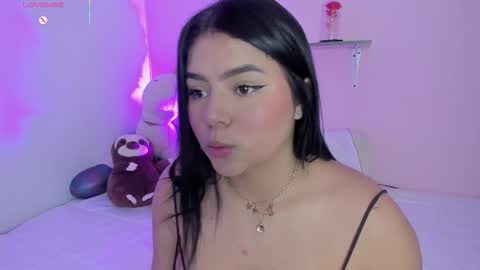 Miss Guzman  online show from 19, 11, 2025