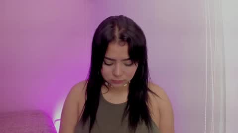 Miss Guzman  online show from 18, 4, 2026