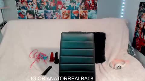 oriana savatil online show from 7, 3, 2025