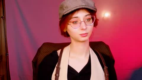 Snapshot of orianna_blade chatting on 19, 9, 2025 Orianna - Hi Im into geek culture cosplay crafting LARP games. Shall we play DnD online show from 19, 9, 2025