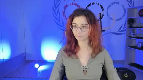 Orianna -  Hi Im into geek culture cosplay crafting LARP games. Shall we play DnD online show from 25, 10, 2025