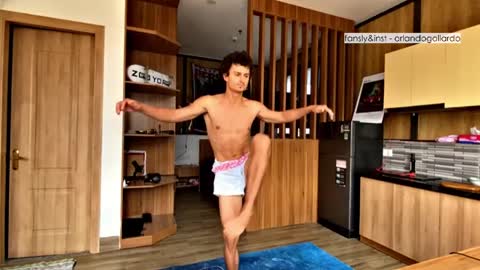 Fansly and Instagram -  online show from 3, 4, 2026