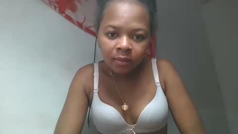 ornellahhh online show from 13, 10, 2025