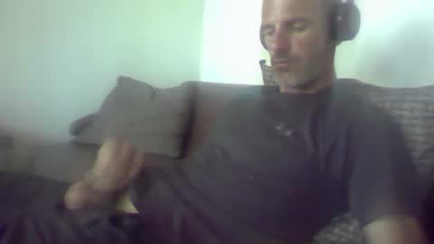 Snapshot of orwel09 chatting on 4, 4, 2026 orwel09 online show from 4, 4, 2026