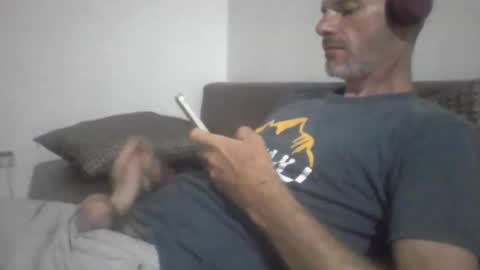 Snapshot of orwel09 chatting on 6, 4, 2026 orwel09 online show from 6, 4, 2026