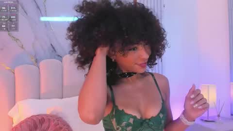 Snapshot of oshun_25 chatting on 16, 9, 2025 Oshun online show from 16, 9, 2025