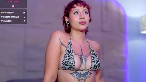 Snapshot of osiriss_ chatting on 6, 5, 2026 Osiriss online show from 6, 5, 2026