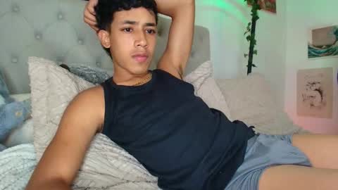 Snapshot of ostin_18hot chatting on 18, 5, 2026 ostin 18hot online show from 18, 5, 2026