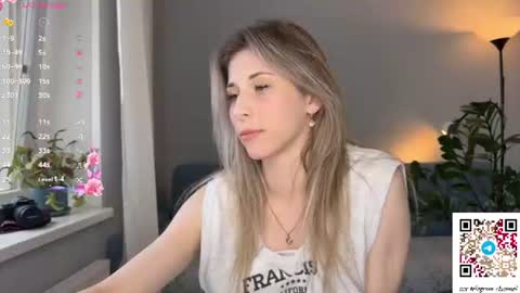 Snapshot of ottiliebolyard chatting on 19, 6, 2026 Anne online show from 19, 6, 2026