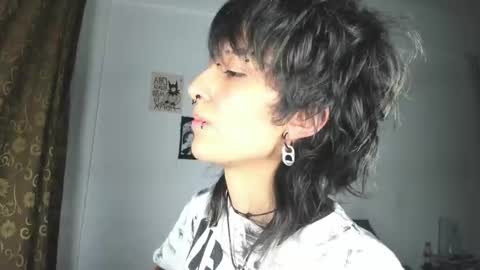 Snapshot of ottoyan_ chatting on 16, 12, 2025 Otto 3 online show from 16, 12, 2025