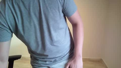 Snapshot of outroemail1807 chatting on 12, 3, 2026 outroemail1807 online show from 12, 3, 2026