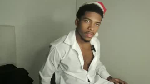 Snapshot of owen_222 chatting on 22, 12, 2025 Owen online show from 22, 12, 2025