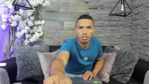 Owen online show from 9, 10, 2025