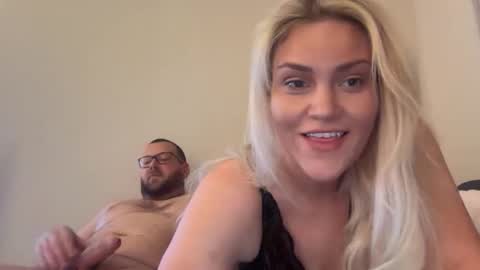 oxajxo online show from 4, 3, 2026