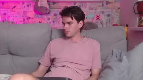 Snapshot of oxmikexo chatting on 25, 2, 2025 Mike online show from 25, 2, 2025