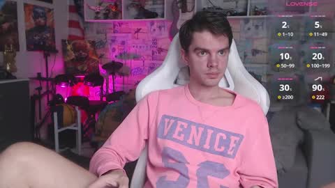 Snapshot of oxmikexo chatting on 28, 2, 2025 Mike online show from 28, 2, 2025