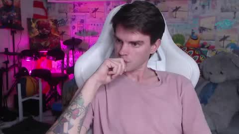 Snapshot of oxmikexo chatting on 3, 3, 2025 Mike online show from 3, 3, 2025