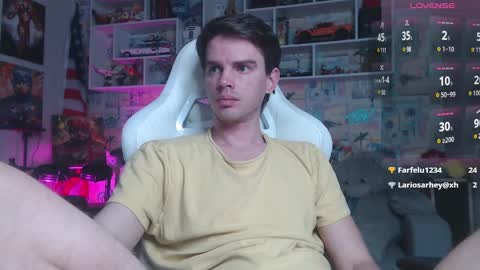 Snapshot of oxmikexo chatting on 5, 3, 2025 Mike online show from 5, 3, 2025