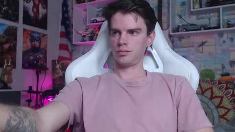 Snapshot of oxmikexo chatting on 6, 3, 2025 Mike online show from 6, 3, 2025