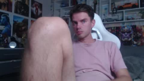 Snapshot of oxmikexo chatting on 27, 9, 2025 Mike online show from 27, 9, 2025