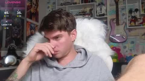 Snapshot of oxmikexo chatting on 6, 2, 2026 Mike online show from 6, 2, 2026