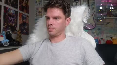 Snapshot of oxmikexo chatting on 3, 3, 2026 Mike online show from 3, 3, 2026