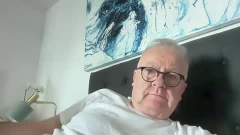 Snapshot of ozhairybearxxxx chatting on 20, 12, 2024 ozhairybearxxxx online show from 20, 12, 2024