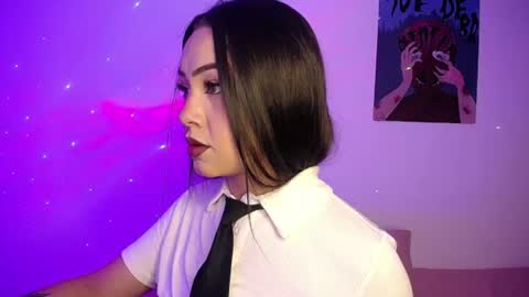 Snapshot of paariss_ chatting on 26, 6, 2026 Paris online show from 26, 6, 2026