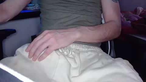 Snapshot of paddy22hh chatting on 1, 11, 2025 paddy22hh online show from 1, 11, 2025