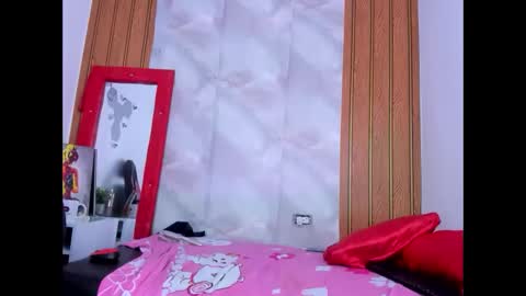 Snapshot of pahulamontero chatting on 8, 5, 2026 pahulamontero online show from 8, 5, 2026