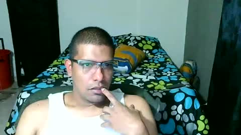 Snapshot of paisita89100 chatting on 3, 8, 2026 paisita89100 online show from 3, 8, 2026