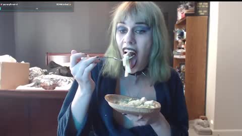 palaceofmalice online show from 14, 1, 2025