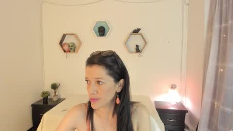 Paloma  online show from 1, 11, 2025