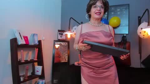 pamela_mature41 online show from 26, 6, 2026