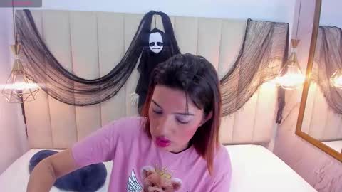 Snapshot of pamelaaddams_ chatting on 23, 10, 2025 Pamela online show from 23, 10, 2025