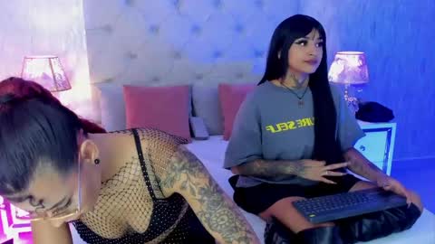Snapshot of pamelamiler_ chatting on 18, 4, 2026 TELL ME PAMELLA AND GIVE ME A GOOD GRADE ITS IMPORTANT online show from 18, 4, 2026