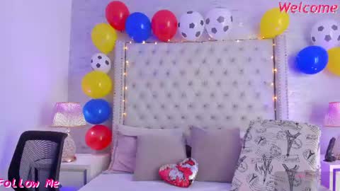 Snapshot of pamelamiler_ chatting on 12, 7, 2026 TELL ME PAMELLA AND GIVE ME A GOOD GRADE ITS IMPORTANT online show from 12, 7, 2026