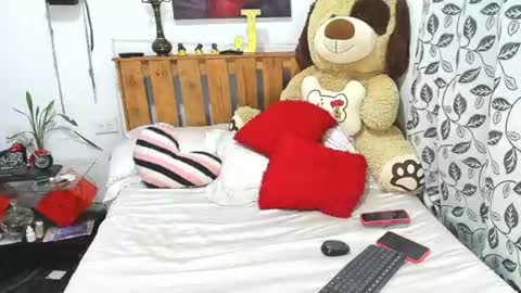 Snapshot of pamelaruiizz3 chatting on 16, 6, 2026 Pamela online show from 16, 6, 2026